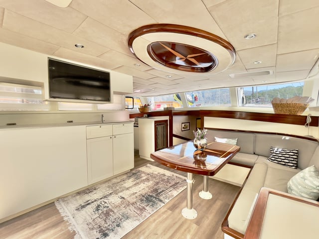 10 Derya Deniz Saloon 2