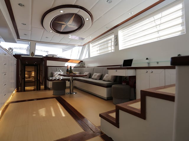 12 Grand Sailor Saloon 1
