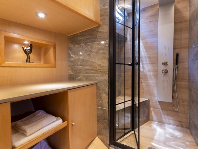 39 Diva Deniz WC & Shower 2