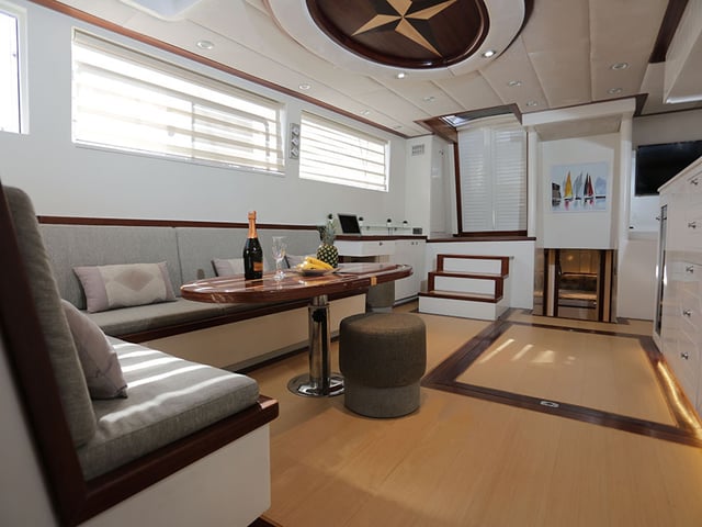 13 Grand Sailor Saloon 2