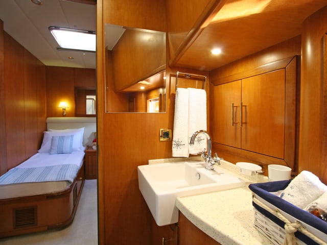 TANGO CHARLIE   38