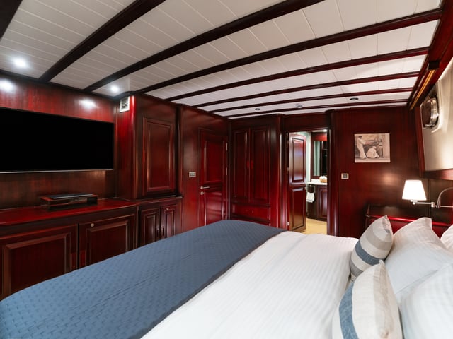 Always Smile yacht interior or exterior view