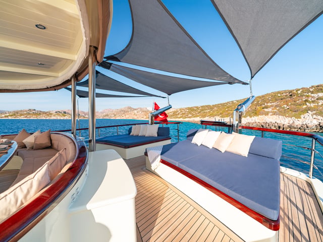 Always Smile yacht interior or exterior view