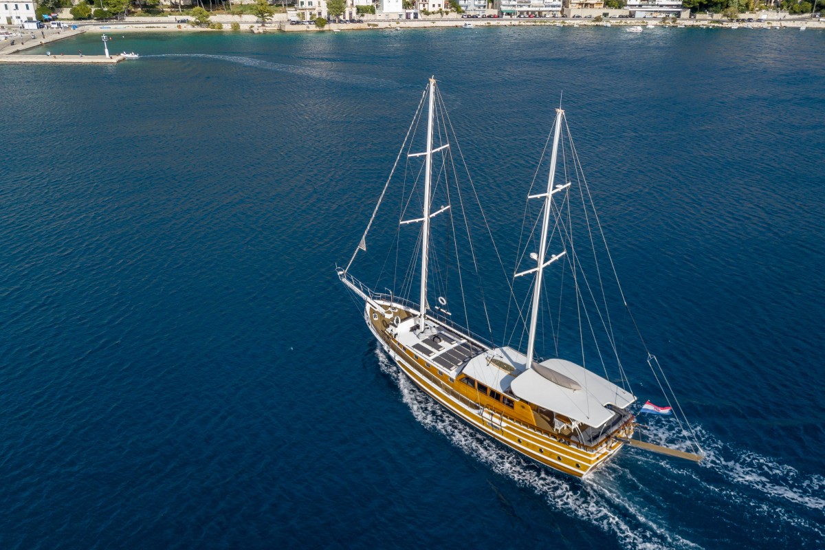Andeo yacht aerial view