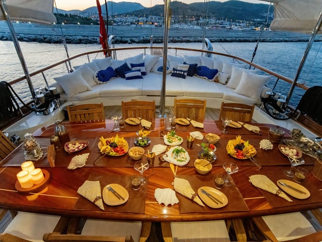 Babylon yacht interior or exterior view