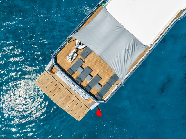 Calm Down yacht interior or exterior view