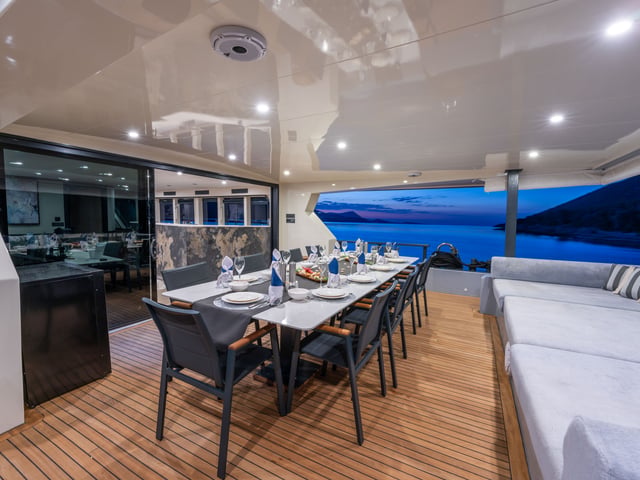 Calm Down yacht interior or exterior view
