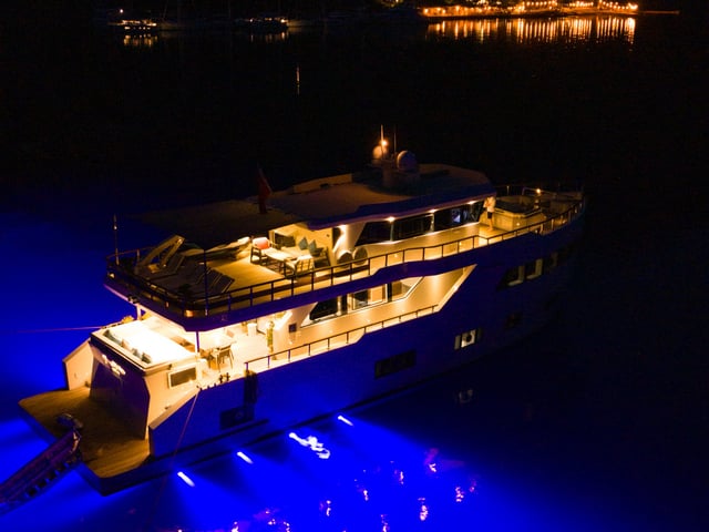 Cinar Yildizi yacht interior or exterior view