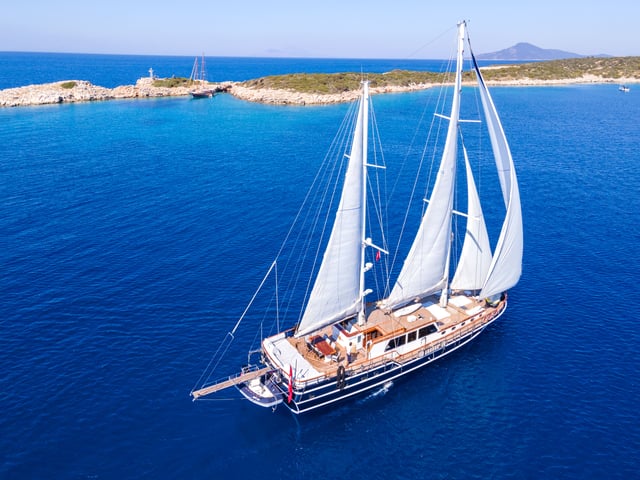 Dea Del Mare yacht interior or exterior view