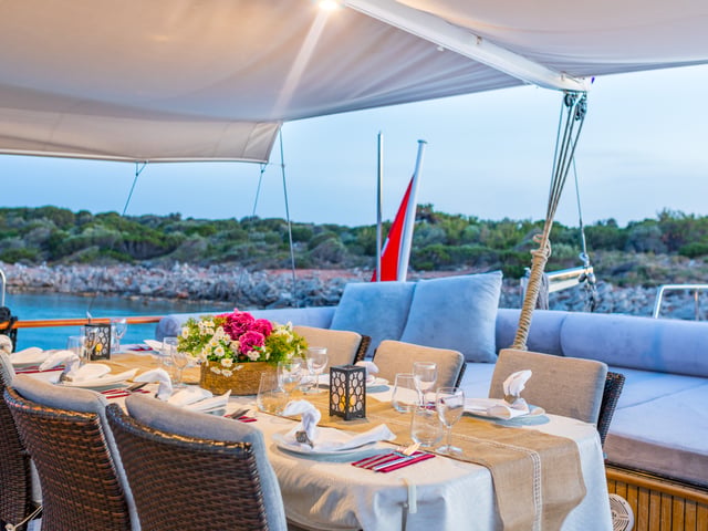 Dea Del Mare yacht interior or exterior view