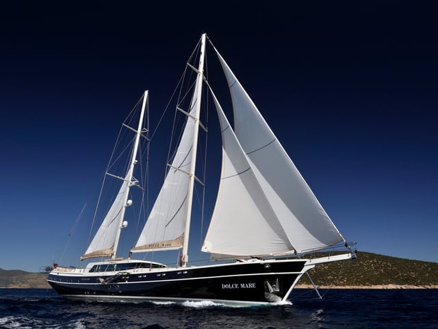 Dolce Mare yacht aerial view