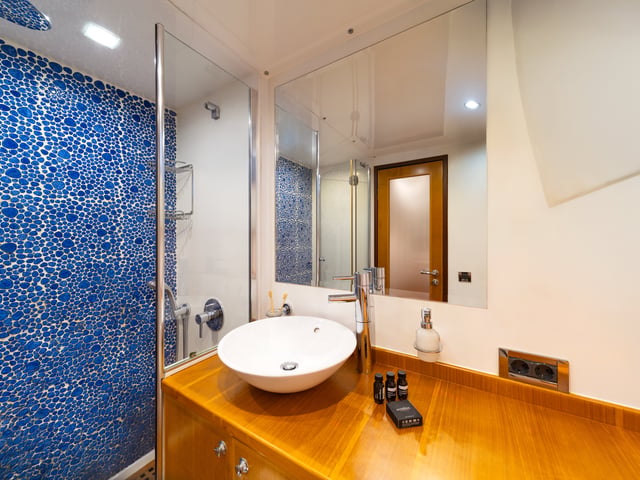Get Away yacht interior or exterior view