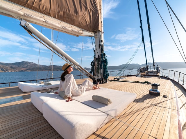 Get Away yacht interior or exterior view