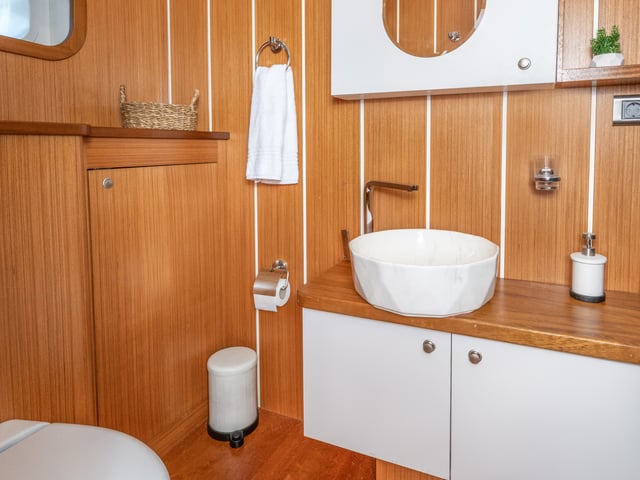 Gozdem The One yacht interior or exterior view