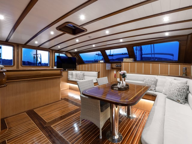 Gozdem The One yacht interior or exterior view