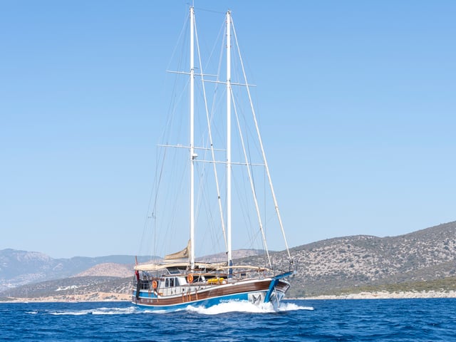 Gozdem The One yacht interior or exterior view