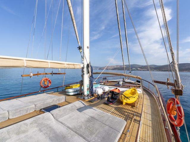 Gozdem The One yacht interior or exterior view