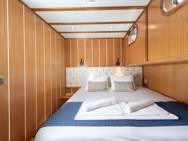 Gozdem The One yacht interior or exterior view