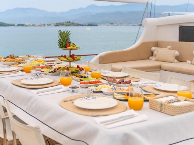 Happy Days yacht interior or exterior view