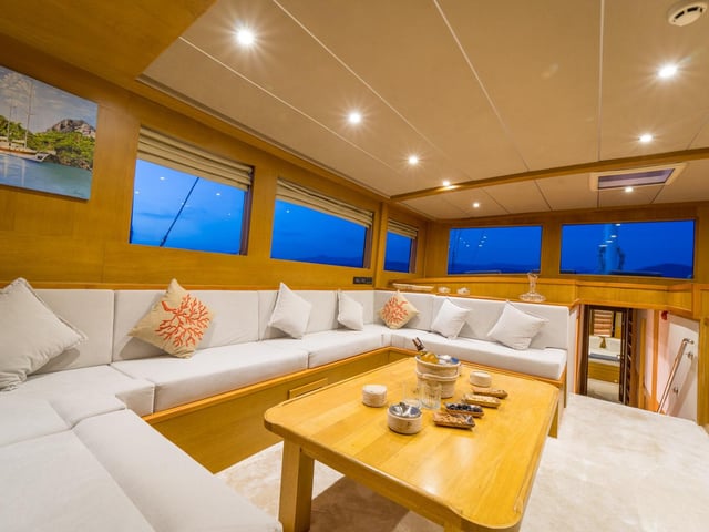 Happy Days yacht interior or exterior view