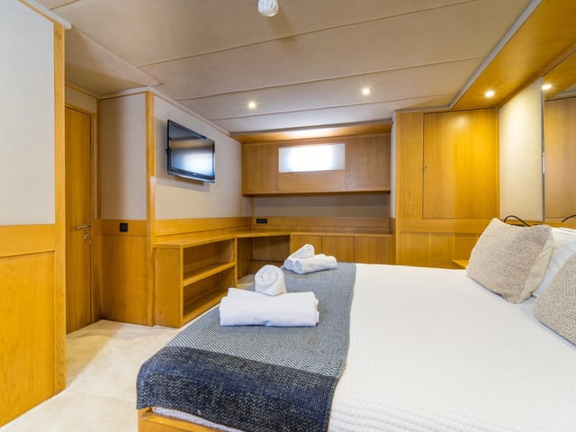 Happy Days yacht interior or exterior view