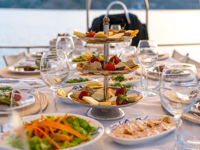 Happy Days yacht interior or exterior view