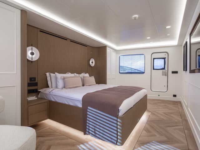 Illusion II yacht interior or exterior view