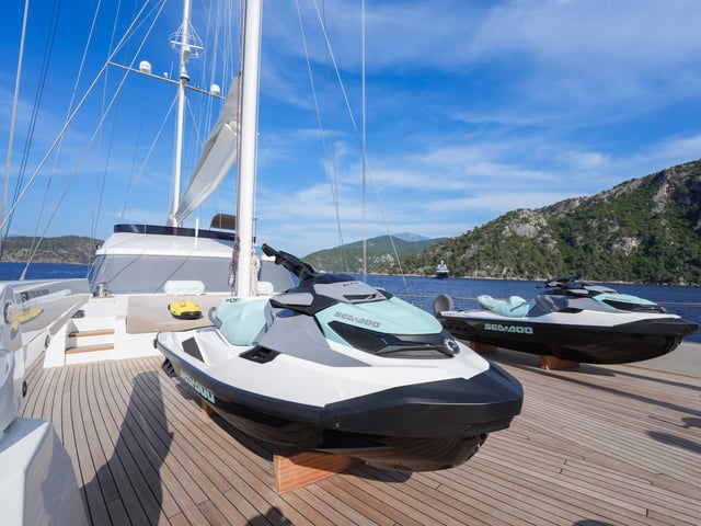 King Of The Sea yacht interior or exterior view