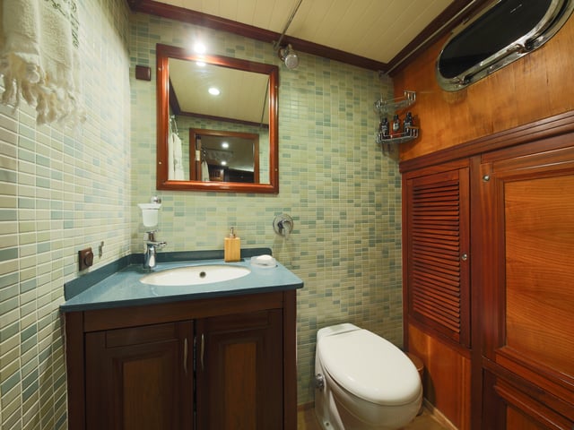Lady Freya yacht interior or exterior view