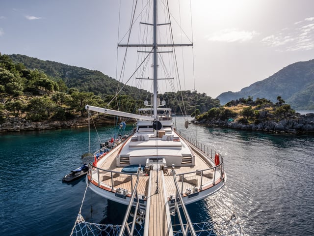Luce Del Mare yacht interior or exterior view