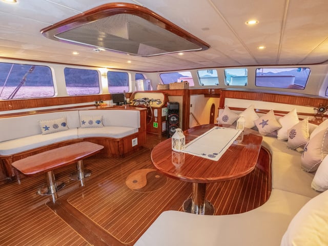Luce Del Mare yacht interior or exterior view