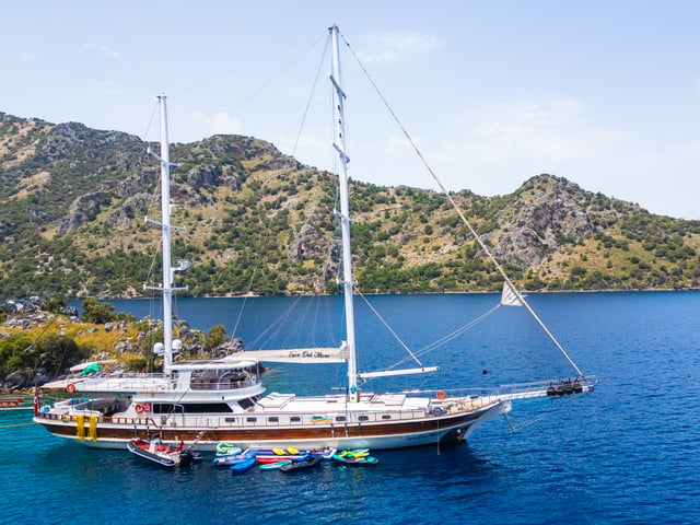 Luce Del Mare yacht aerial view