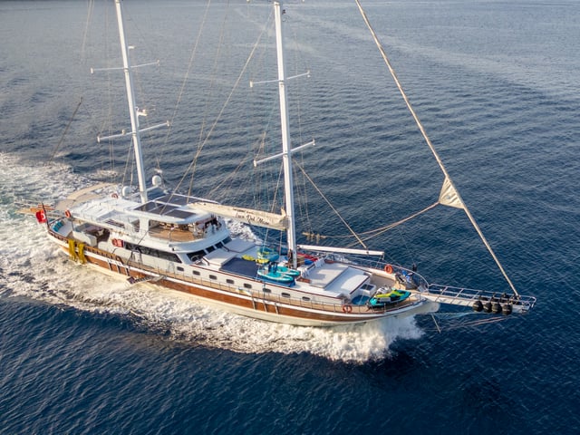 Luce Del Mare yacht