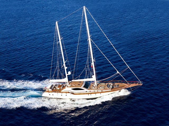 Miss Be yacht interior or exterior view