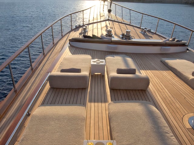 Miss Be yacht interior or exterior view