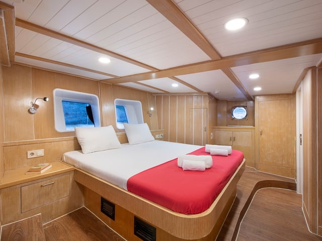 Oguz Bey yacht interior or exterior view