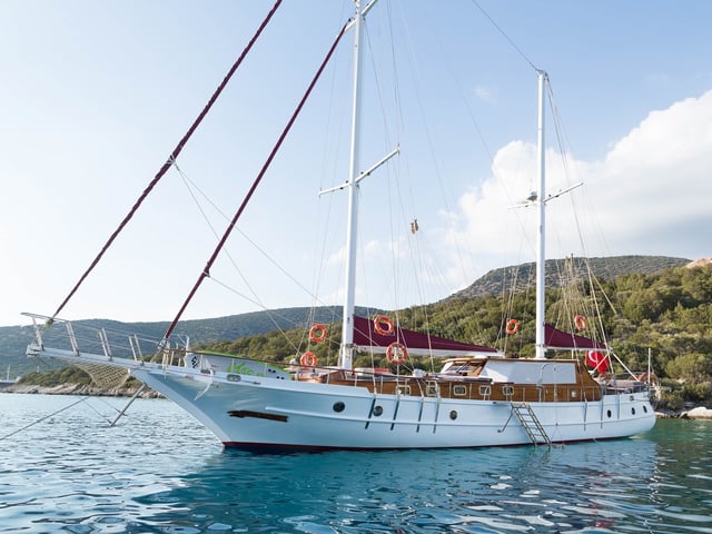 Primadonna yacht interior or exterior view