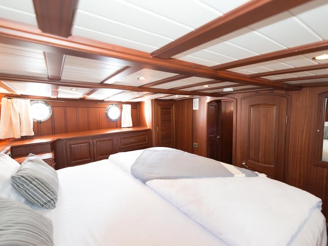 Primadonna yacht interior or exterior view