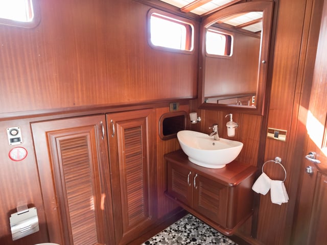 Primadonna yacht interior or exterior view