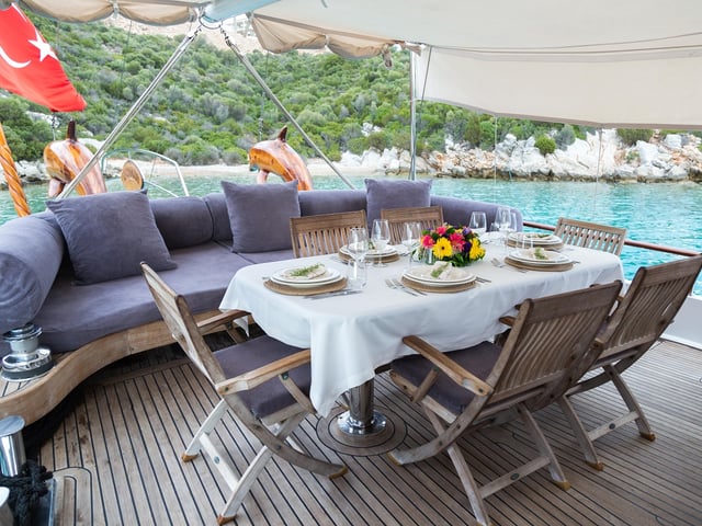 Primadonna yacht interior or exterior view