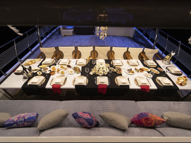 Queen Of Rtt yacht interior or exterior view