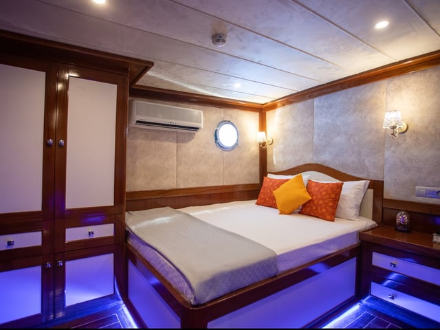 Queen Of Rtt yacht interior or exterior view