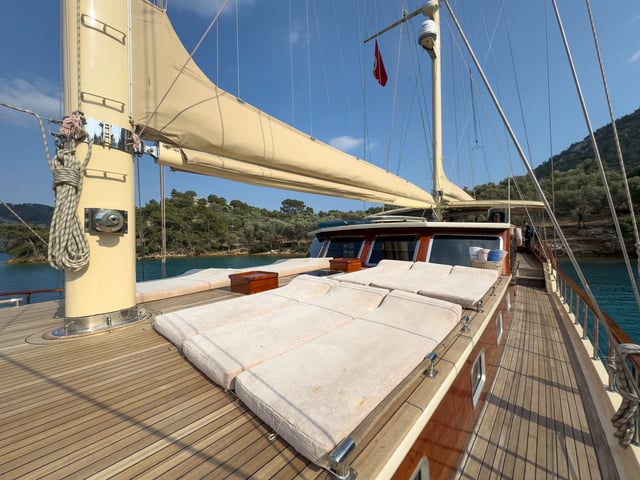 Tanem H yacht interior or exterior view