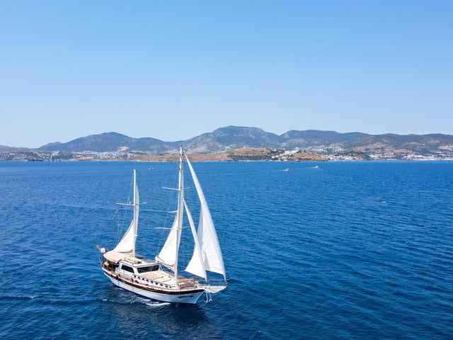 Ulucinar yacht interior or exterior view