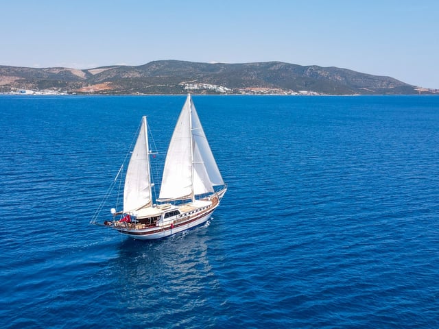 Ulucinar yacht