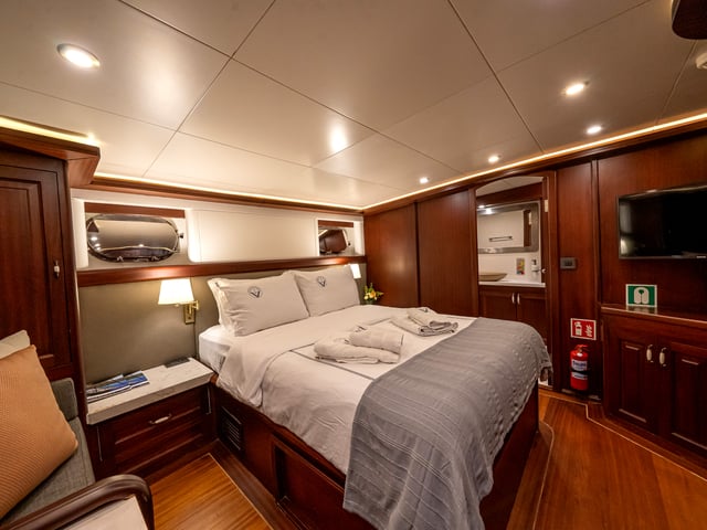 Virtuoso yacht interior or exterior view