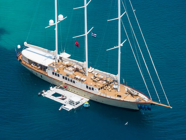 Yazz yacht