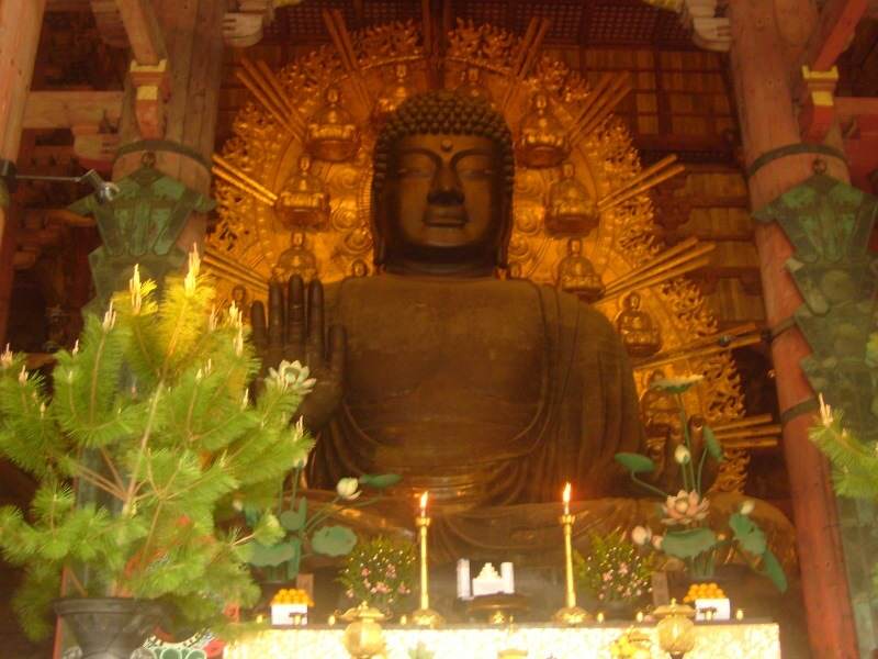 Todai-ji, Bouddha