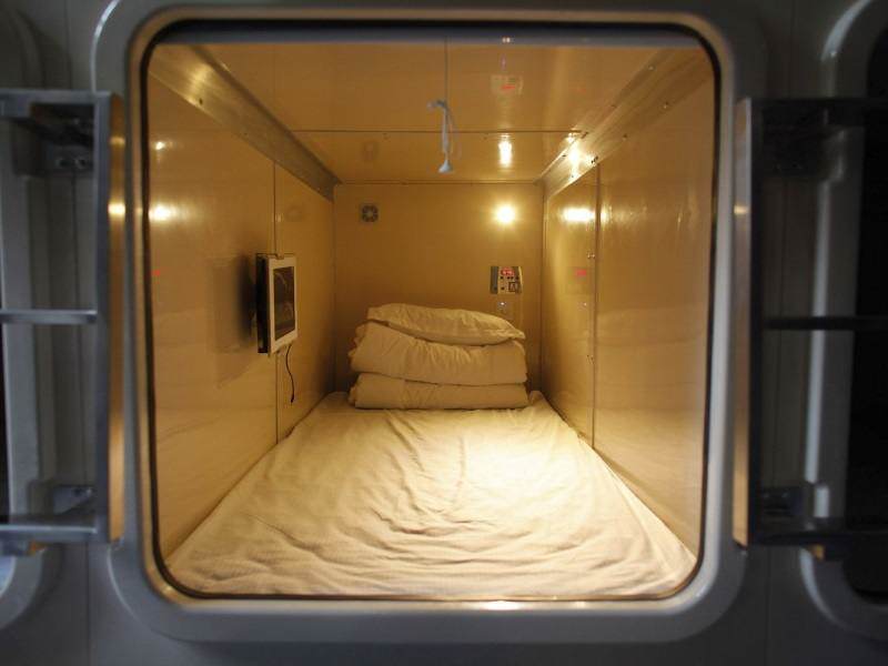 Hotel capsule