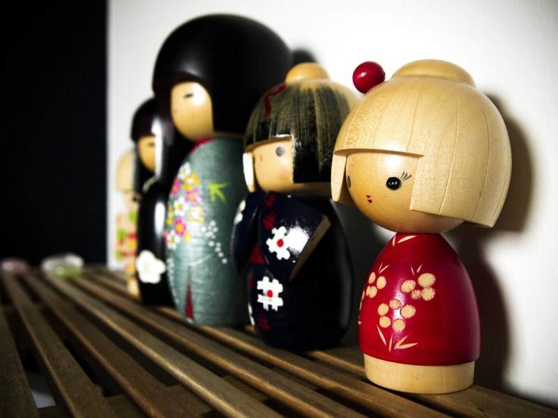 Poupée Naruko Kokeshi vintage signée par le maître - Poupée
